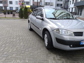 Renault Megane foto 2