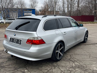 BMW 5 Series foto 2