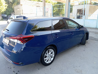 Toyota Auris foto 3