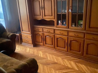 3-комн. кв., 60 м², 2/5 эт.
