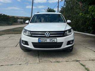 Volkswagen Tiguan foto 1