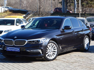 BMW 5 Series foto 1