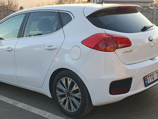 KIA Ceed foto 2