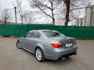 BMW 5 Series фото 3