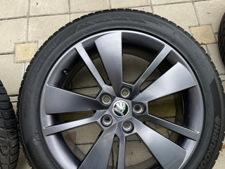 Skoda Set jante originale+cauciucuri de iarna Hankook R18 235/45 anul 2021 si 2019 foto 4