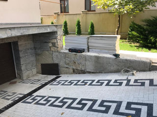 Монтаж брусчатки (тротуарной плитки)