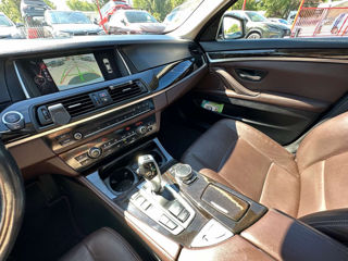 BMW 5 Series foto 14