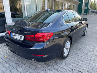 BMW 5 Series foto 4