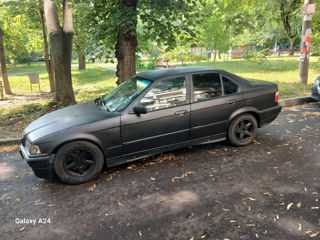 BMW 3 Series foto 1