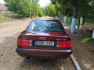 Audi 100 foto 6