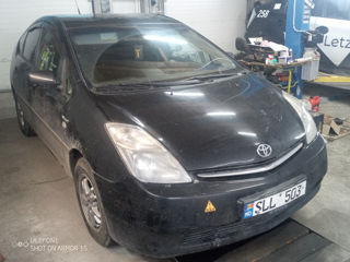 Toyota Prius foto 8