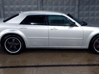 Chrysler 300c foto 9