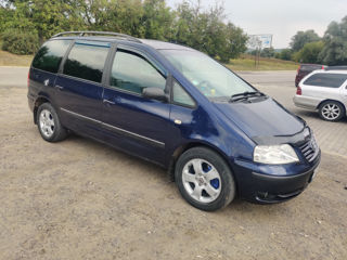 Volkswagen Sharan foto 8