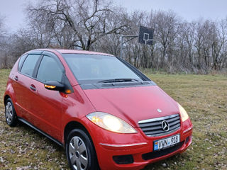 Mercedes A-Class foto 2