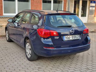 Opel Astra foto 2