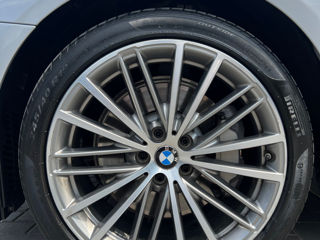 BMW 5 Series foto 6