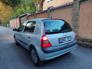 Renault Clio foto 4