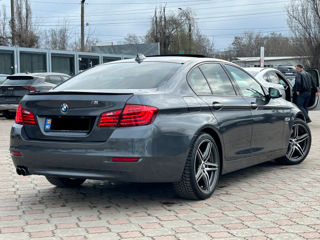 BMW 5 Series foto 4