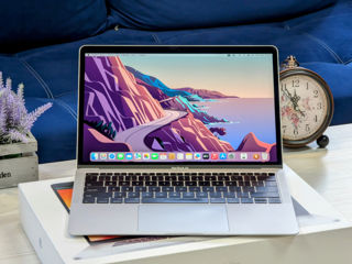 MacBook Air Retina 2019 (Core i5 8210Y/8Gb Ram/128Gb SSD/UHD Graphics/13.3" Retina) foto 3