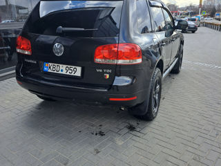 Volkswagen Touareg foto 3