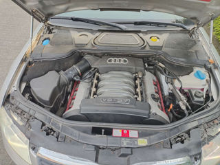 Audi A8 фото 6