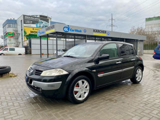 Renault Megane foto 11