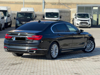 BMW 7 Series foto 4