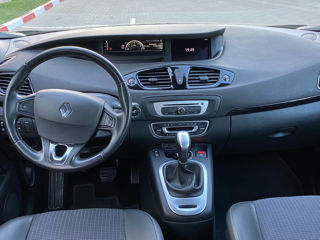 Renault Grand Scenic foto 10