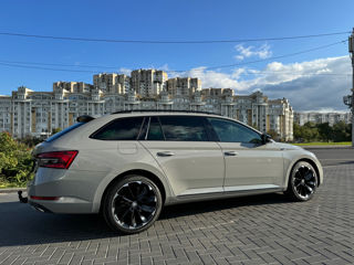 Skoda Superb foto 3