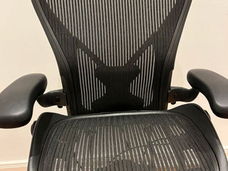 Scaun de birou / Эргономичное кресло Herman Miller Aeron SUA foto 3