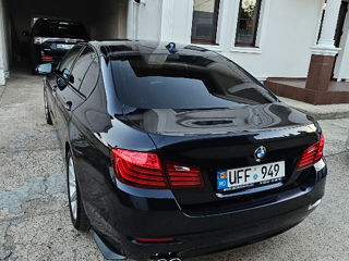 BMW 5 Series foto 4