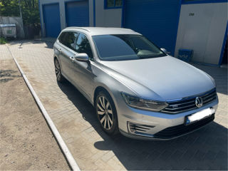 Volkswagen Passat foto 3