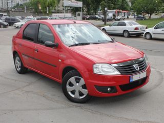 Dacia Logan foto 2