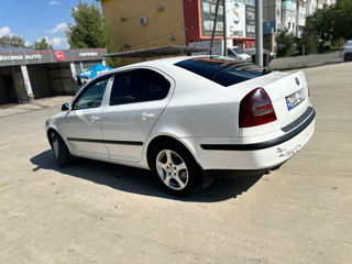 Skoda Octavia foto 3