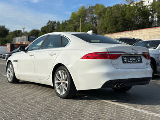 Jaguar XF foto 4