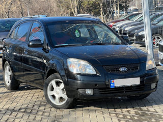 KIA Rio foto 1