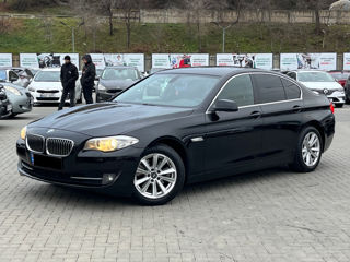 BMW 5 Series foto 4