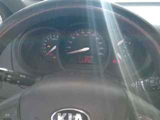 KIA Rio foto 8