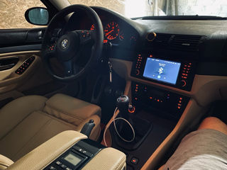 BMW 5 Series foto 7