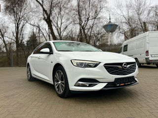 Opel Insignia foto 2