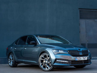 Skoda Superb foto 3