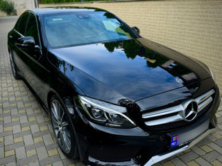 Mercedes C-Class foto 2