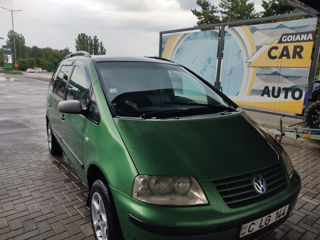 Volkswagen Sharan foto 1