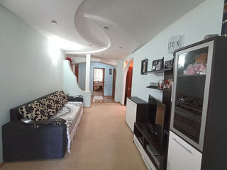 Apartament cu 3 camere, 68 m², Gara de nord, Bălți