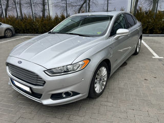 Ford Fusion foto 2