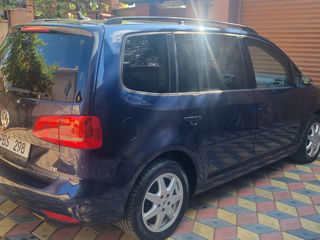 Volkswagen Touran foto 6