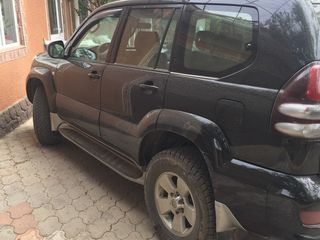 Toyota Land Cruiser Prado foto 1