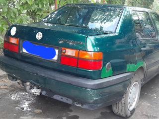 Volkswagen Vento foto 2