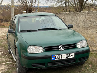 Volkswagen Golf foto 1