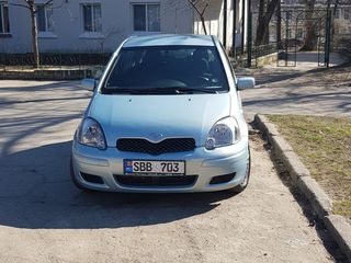 Toyota Yaris foto 1